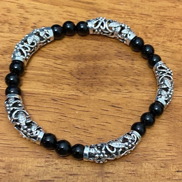 NEW Black Onyx gemstone bracelet - Picture 3 of 3